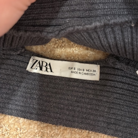 Zara Grey Ribbed Knit Bra Top, size small & medium - Picture 3 of 3